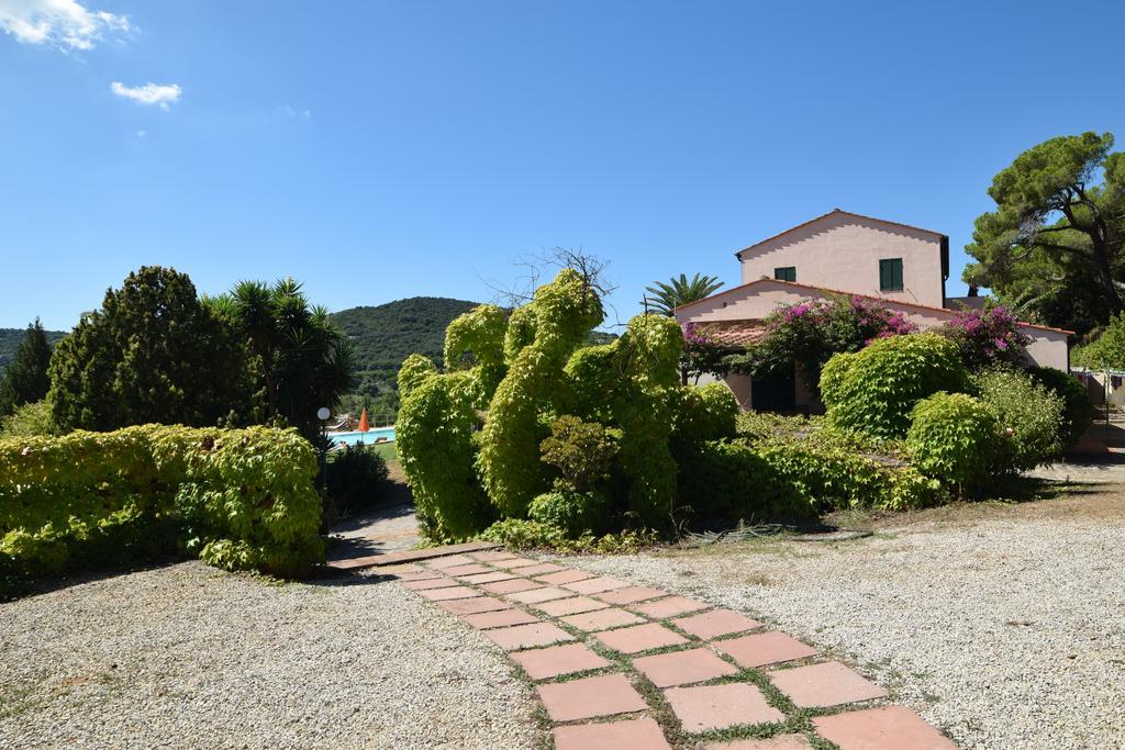 Della Luna Porto Azzurro
