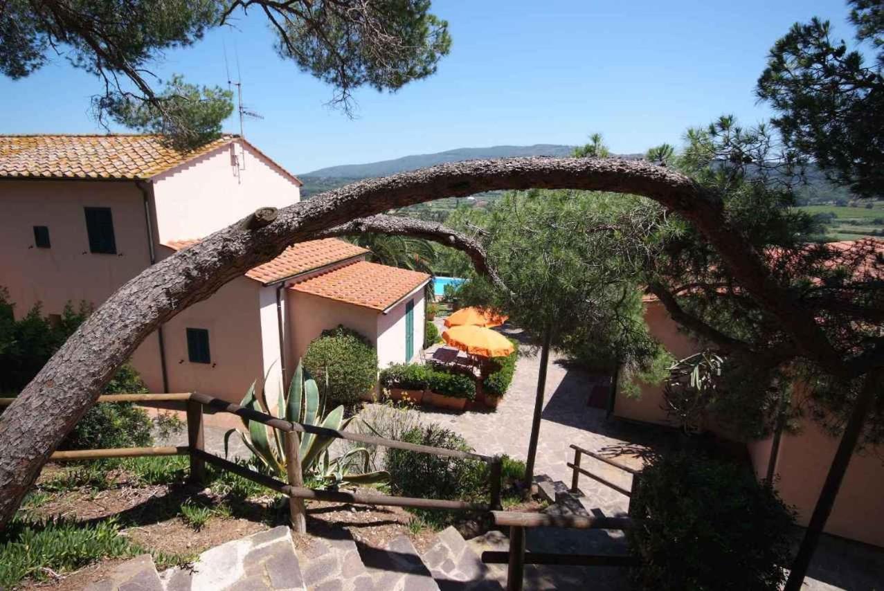 Apartahotel Della Luna Porto Azzurro